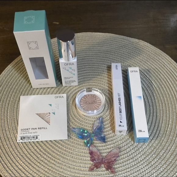 OFRA Makeup Set with Silver and White Packaging - Picture 7 of 16